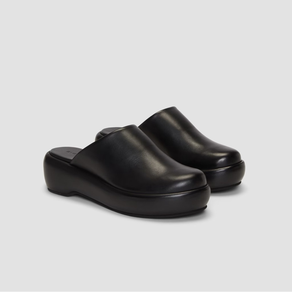 Everlane Puffa Flatform leather clogs